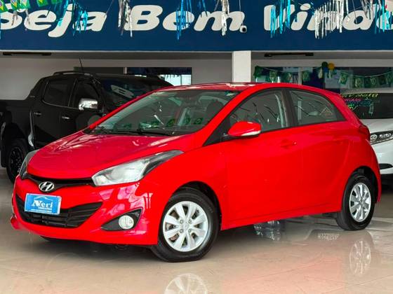 HYUNDAI HB20 1.6 COMFORT PLUS 16V FLEX 4P AUTOMÁTICO HYUNDAI HB20 1.6 COMFORT PLUS 16V FLEX 4P AUTOMÁTICO